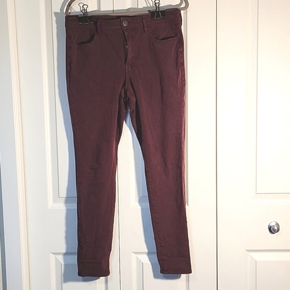 American Eagle Outfitters Denim - American Eagle Burgundy colored Jeans- Hi Rise Jegging Sz 12